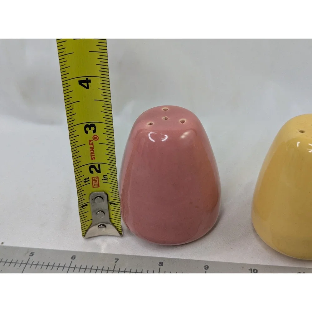 Bauer‎ Los Angeles Ceramic Salt Pepper Shaker Lot